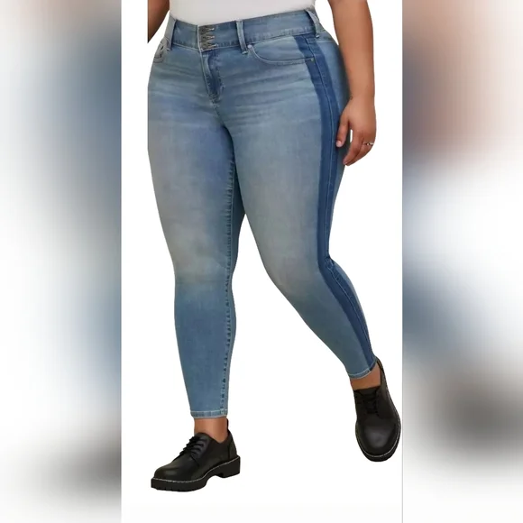 Torrid Supper Soft Jeggings Light Blue Skinny Jeans 16T - Picture 10 of 12